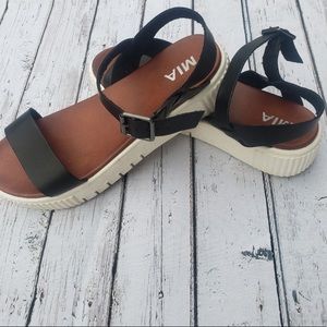 MIA Platform Sandals